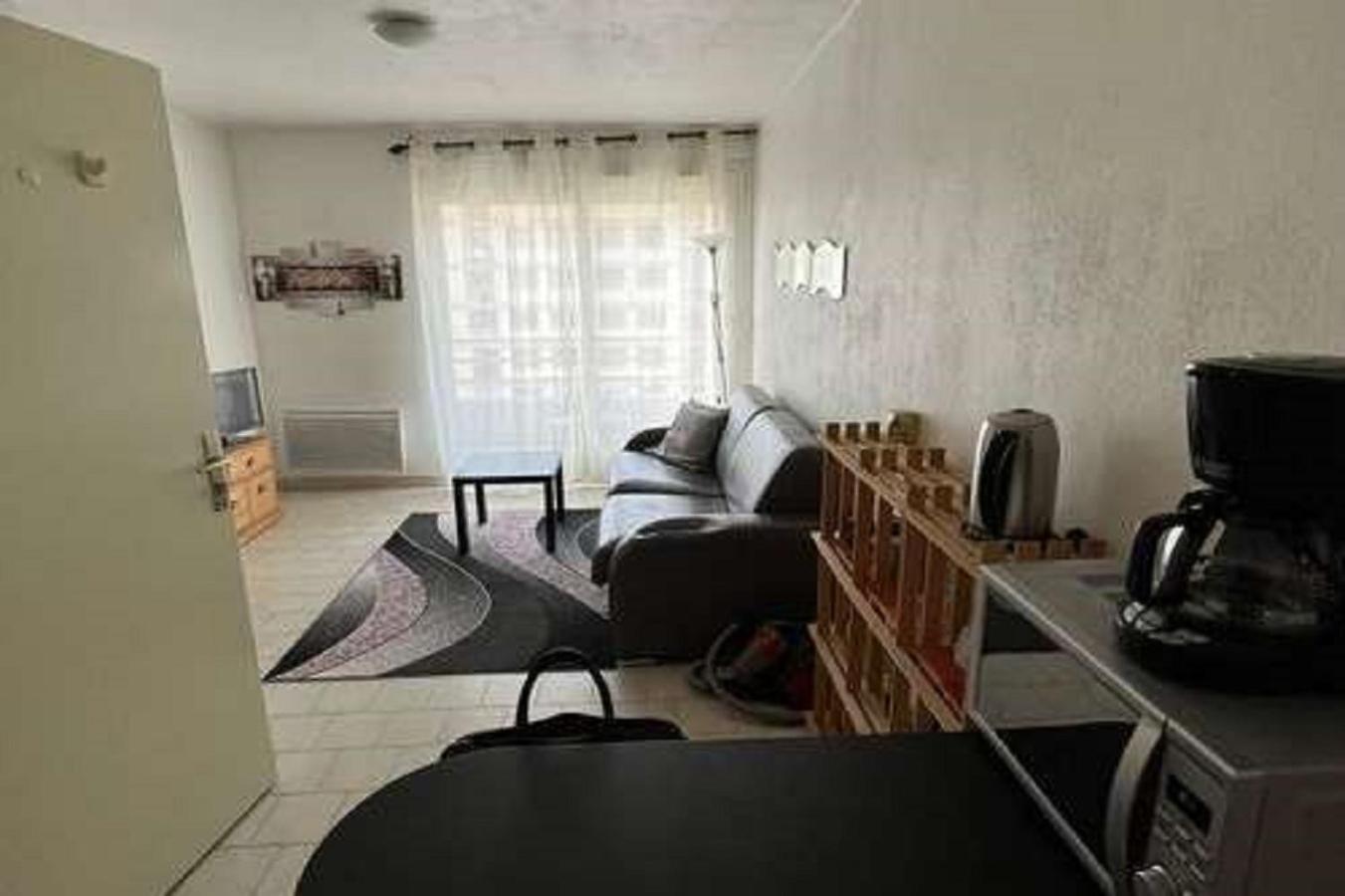 Beau Studio , Ensoleille, Wifi, Etage 5 Ascenceur Apartment Marseille Bagian luar foto