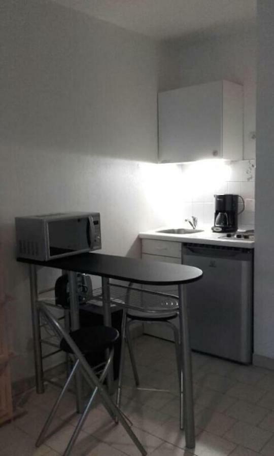 Beau Studio , Ensoleille, Wifi, Etage 5 Ascenceur Apartment Marseille Bagian luar foto